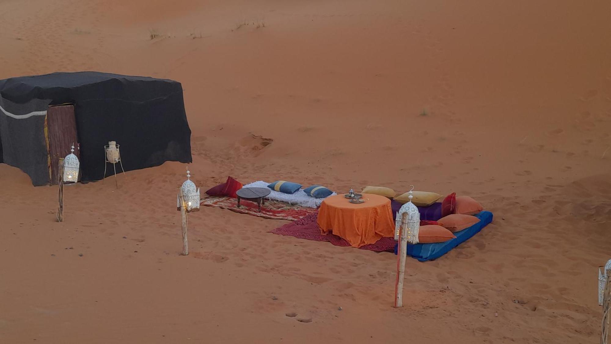 Отель Erg Chebbi Starlight Camp Мерзуга Экстерьер фото